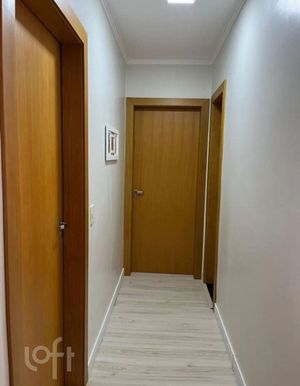Image 5 - 898027
