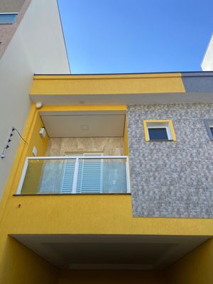 Image 7 - 898036