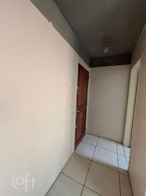 Image 6 - 898037
