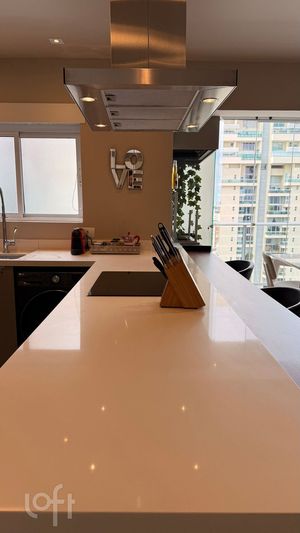 Image 3 - 898038