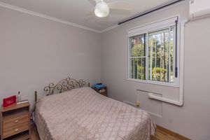 Image 19 - 898041