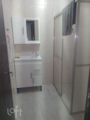 Image 9 - 898042