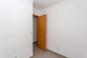 Image 11 - 898063