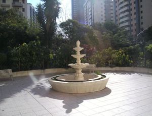 Image 11 - 898068