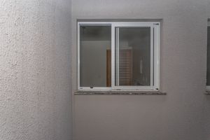 Image 23 - 898072