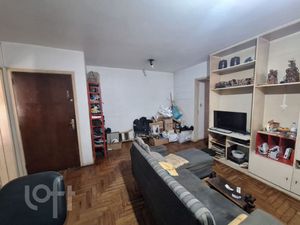 Image 6 - 898079