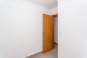 Image 11 - 898081