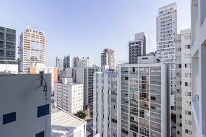 Image 6 - 898083