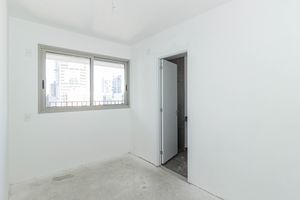 Image 9 - 898083