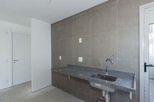 Image 32 - 898083