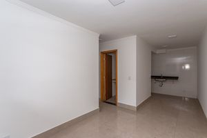 Image 3 - 898101