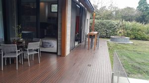 Image 6 - 898217