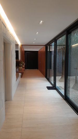 Image 7 - 898217