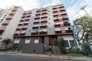 Image 14 - 898218