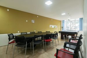 Image 1 - 898220