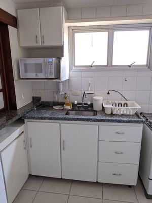 Image 11 - 898223
