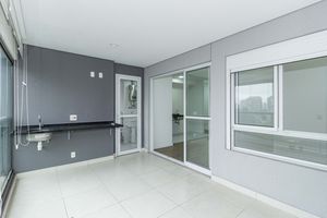 Image 3 - 898225