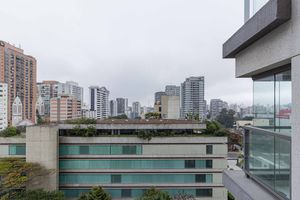 Image 25 - 898225