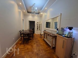 Image 10 - 898230