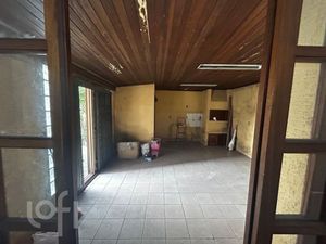 Image 3 - 898234
