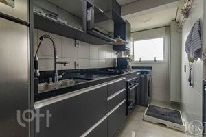 Image 8 - 898248