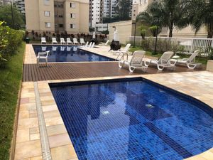 Image 18 - 898249