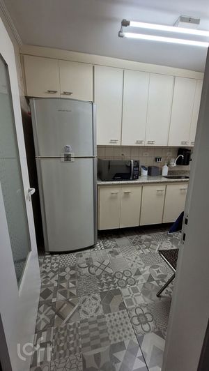 Image 10 - 898250
