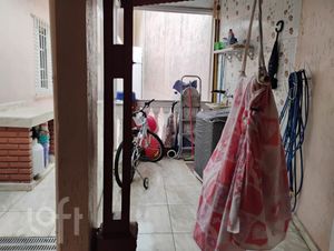 Image 21 - 898253