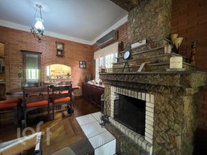 Image 5 - 898259