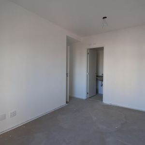 Image 22 - 898266