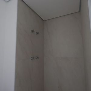 Image 11 - 898266