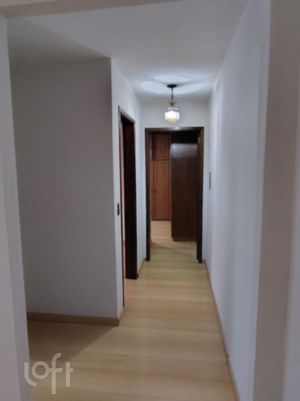Image 3 - 898267