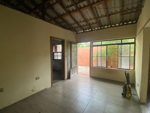 Image 7 - 898268