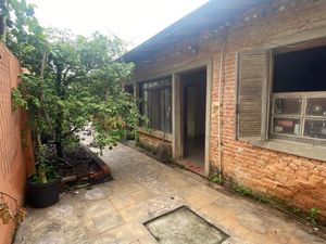 Image 3 - 898268