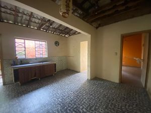 Image 0 - 898268