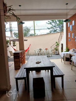 Image 3 - 898277
