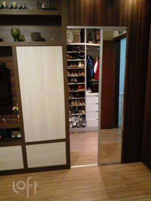 Image 15 - 898277