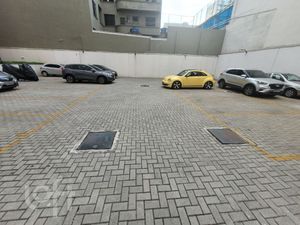 Image 21 - 898280