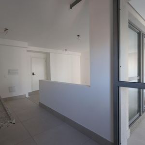 Image 22 - 898282