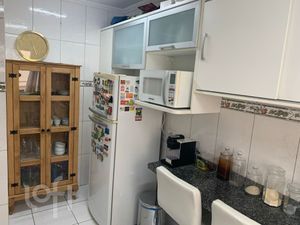 Image 4 - 898284