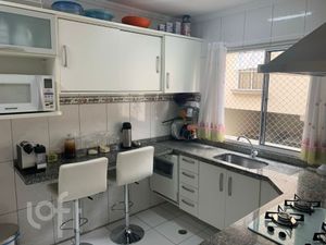 Image 3 - 898284