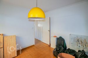 Image 4 - 898286