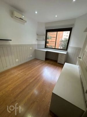 Image 14 - 898288