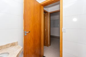 Image 8 - 898291