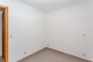 Image 16 - 898293