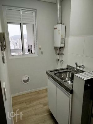 Image 6 - 898301