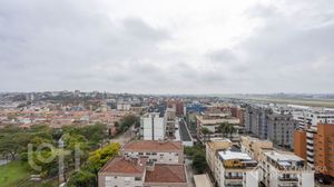 Image 9 - 898322