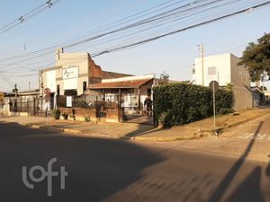 Image 1 - 898323