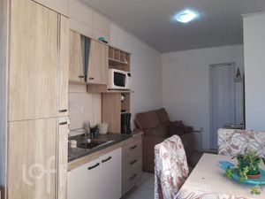 Image 22 - 898323