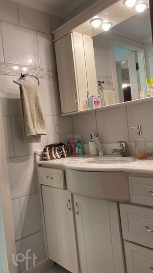 Image 14 - 898326